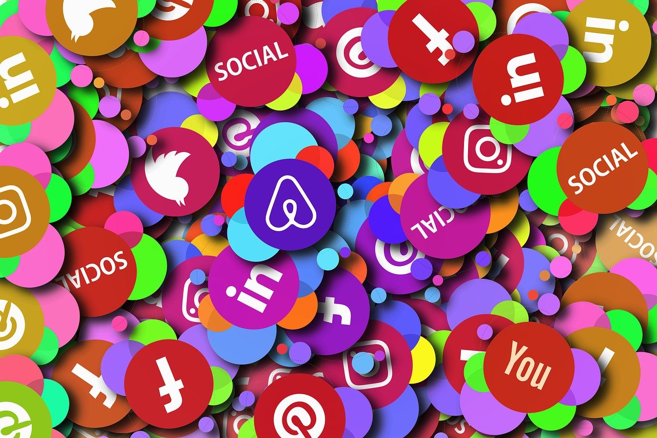 Llevamos tus redes sociales: estrategia y contenido